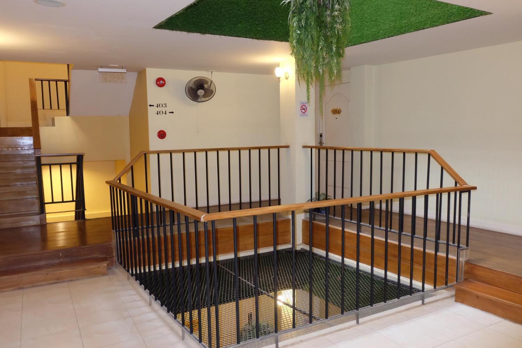 Siri Poshtel Bangkok Hostel Eksteriør bilde