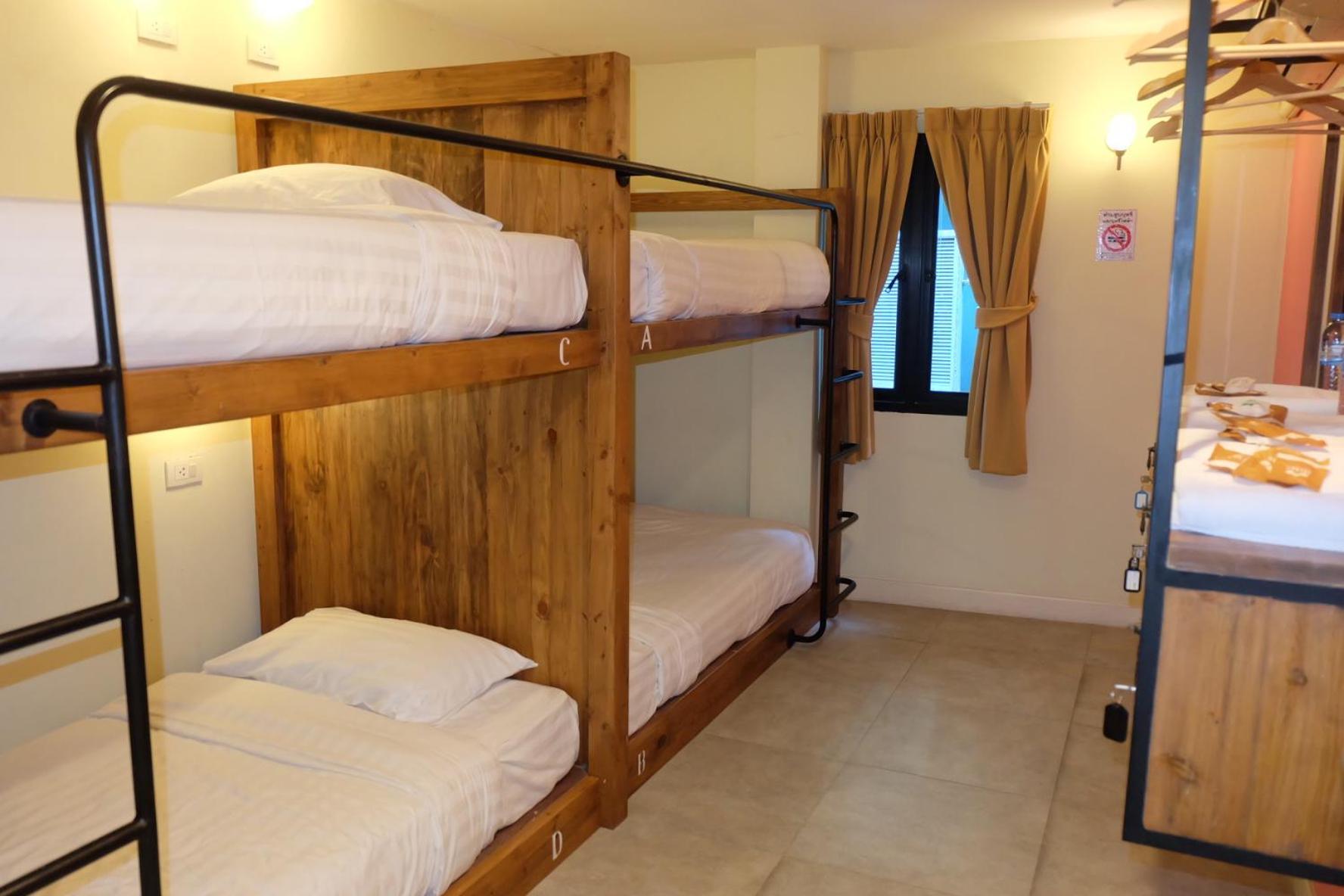 Siri Poshtel Bangkok Hostel Eksteriør bilde