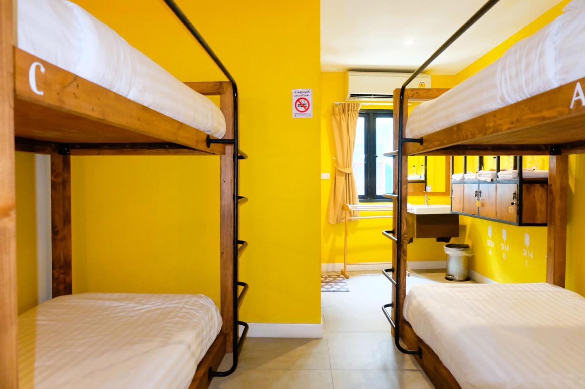 Siri Poshtel Bangkok Hostel Eksteriør bilde
